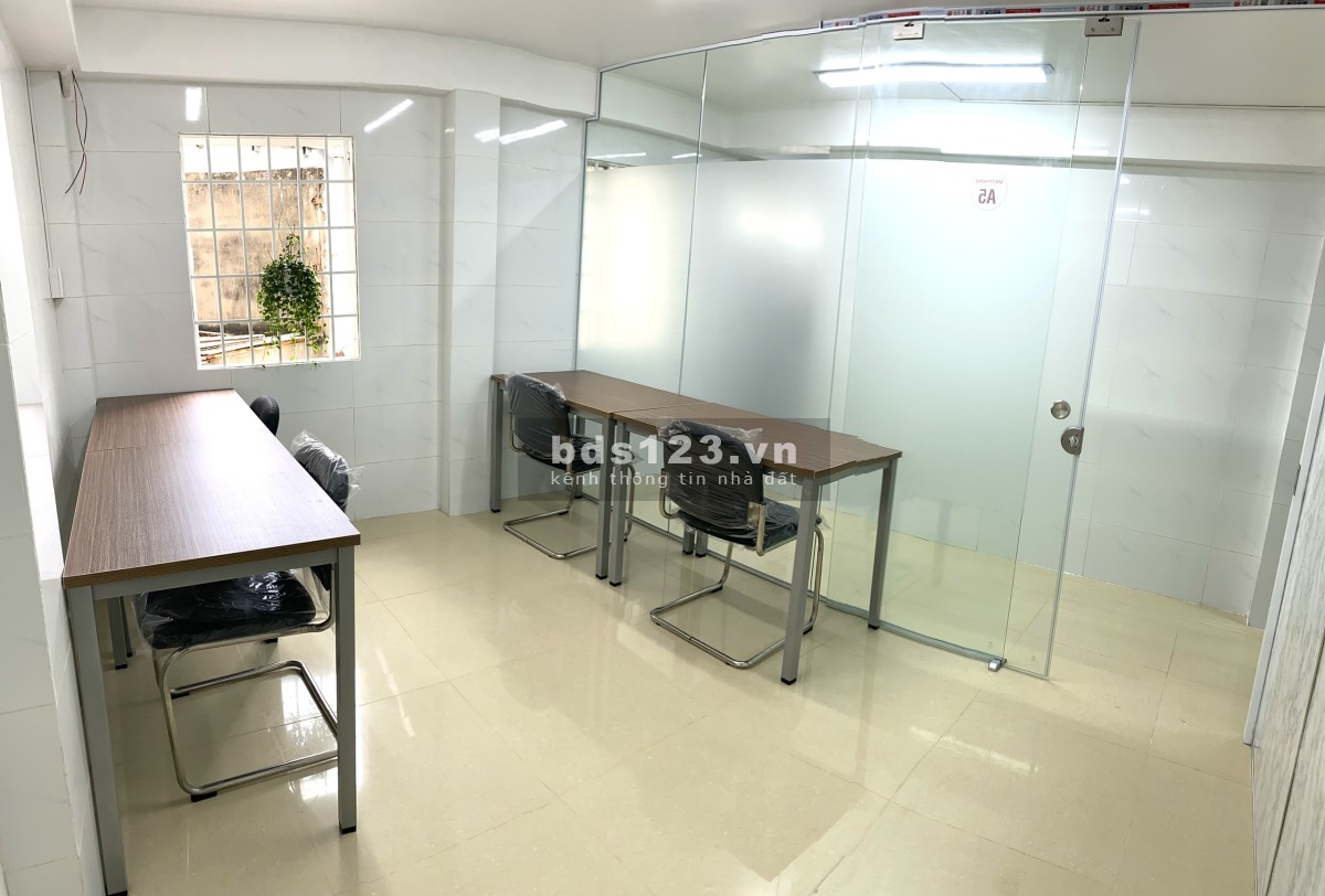 Văn phòng mới 100% tại Bình Thạnh với đầy đủ nội thất + ưu đãi lớn khi LH trực tiếp.0765.290.897