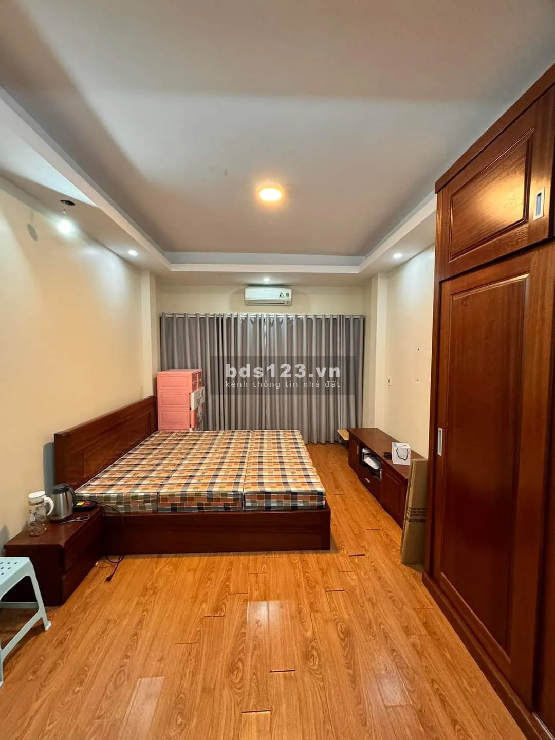 Bán nhà đẹp lô góc ở ngay giá nhỉnh 5 tỷ tại trung tâm quận Cầu Giấy