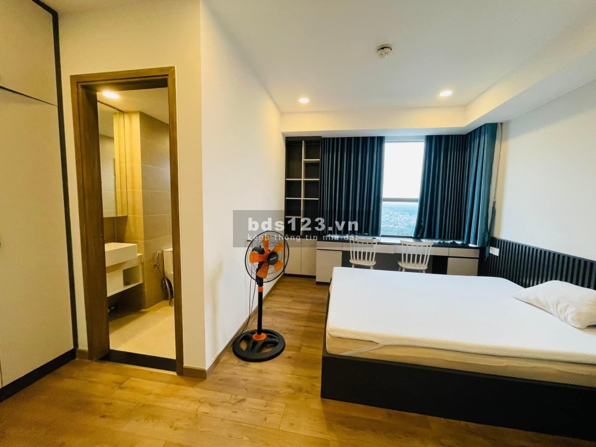 Chung cư Hoa Sen - Quận 11 3pn 2wc 105m2 14tr. Nội thất đầy đủ y hình