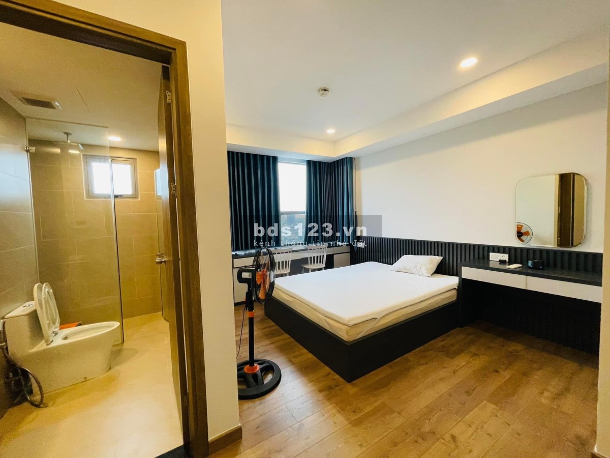 Chung cư Hoa Sen - Quận 11 3pn 2wc 105m2 14tr. Nội thất đầy đủ y hình