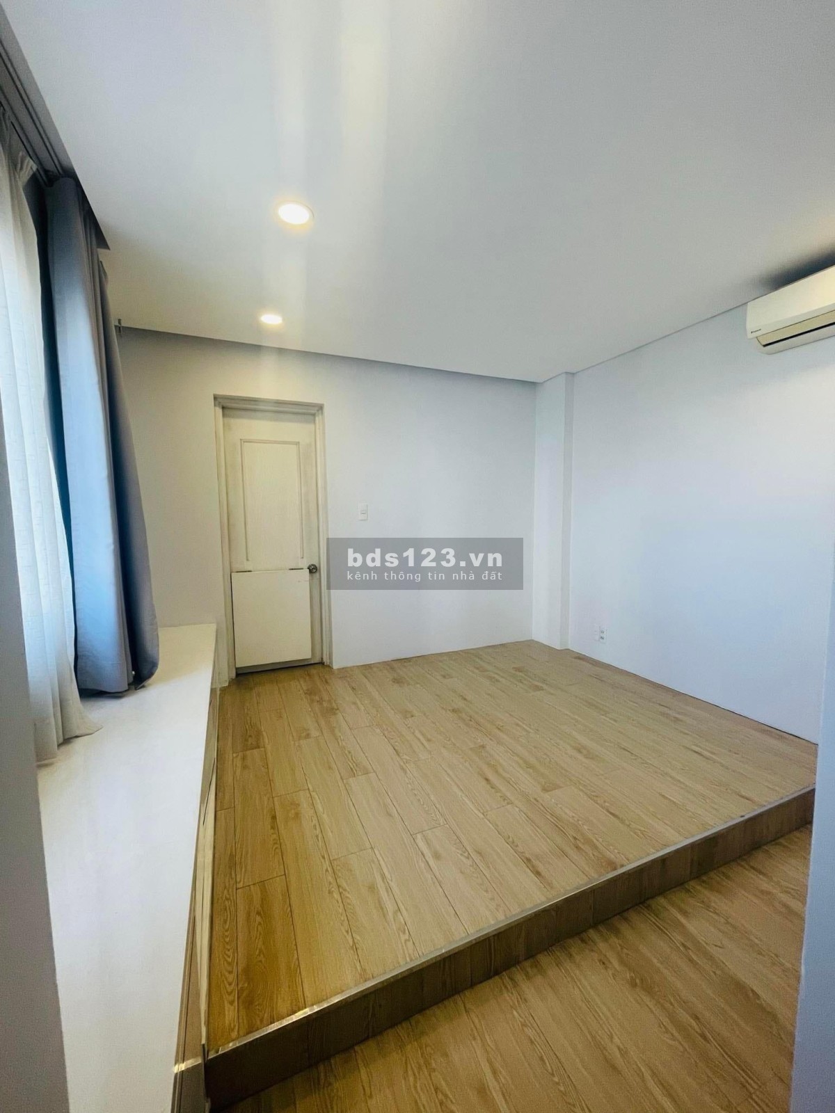 Chung cư Res 11 - P3 - Quận 11 110m2 3pn 15tr. Nội thất đầy đủ y hình