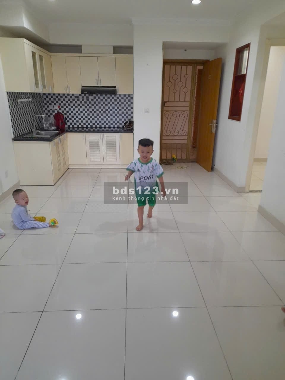 Chung cư Mỹ Phước, P2, Bình Thạnh căn 2p gủ, 2wc, giá 12tr/tháng
