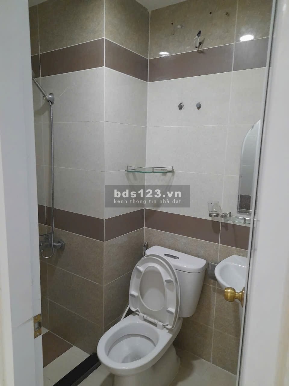 Chung cư Mỹ Phước, P2, Bình Thạnh căn 2p gủ, 2wc, giá 12tr/tháng