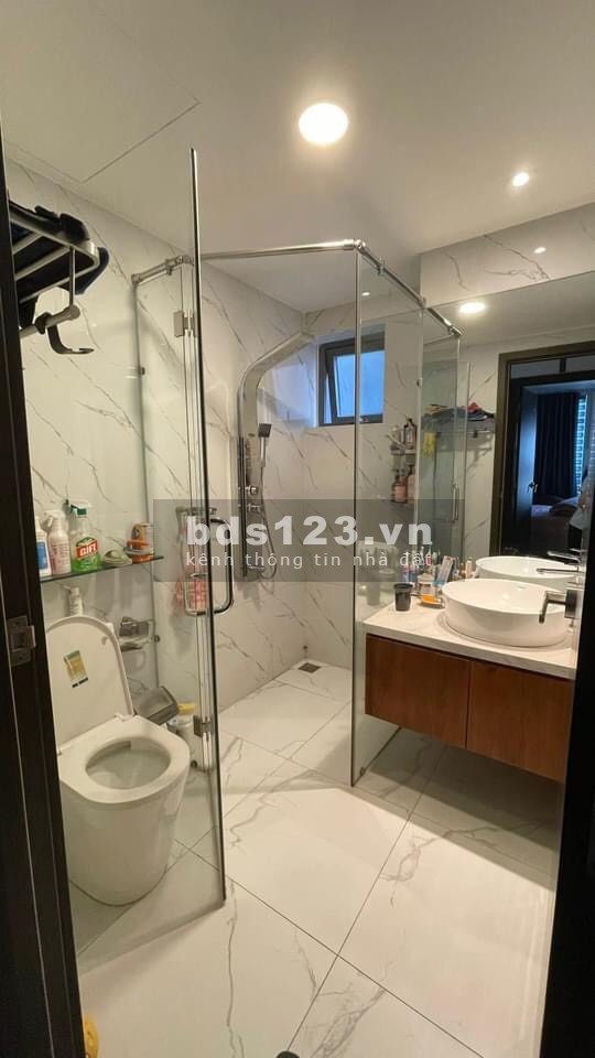 Cho thuê chung cư Tân Phước - Quận 11: Nội thất đầy đủ 3pn 107m2 14tr5/th. Tầng cao view thoáng