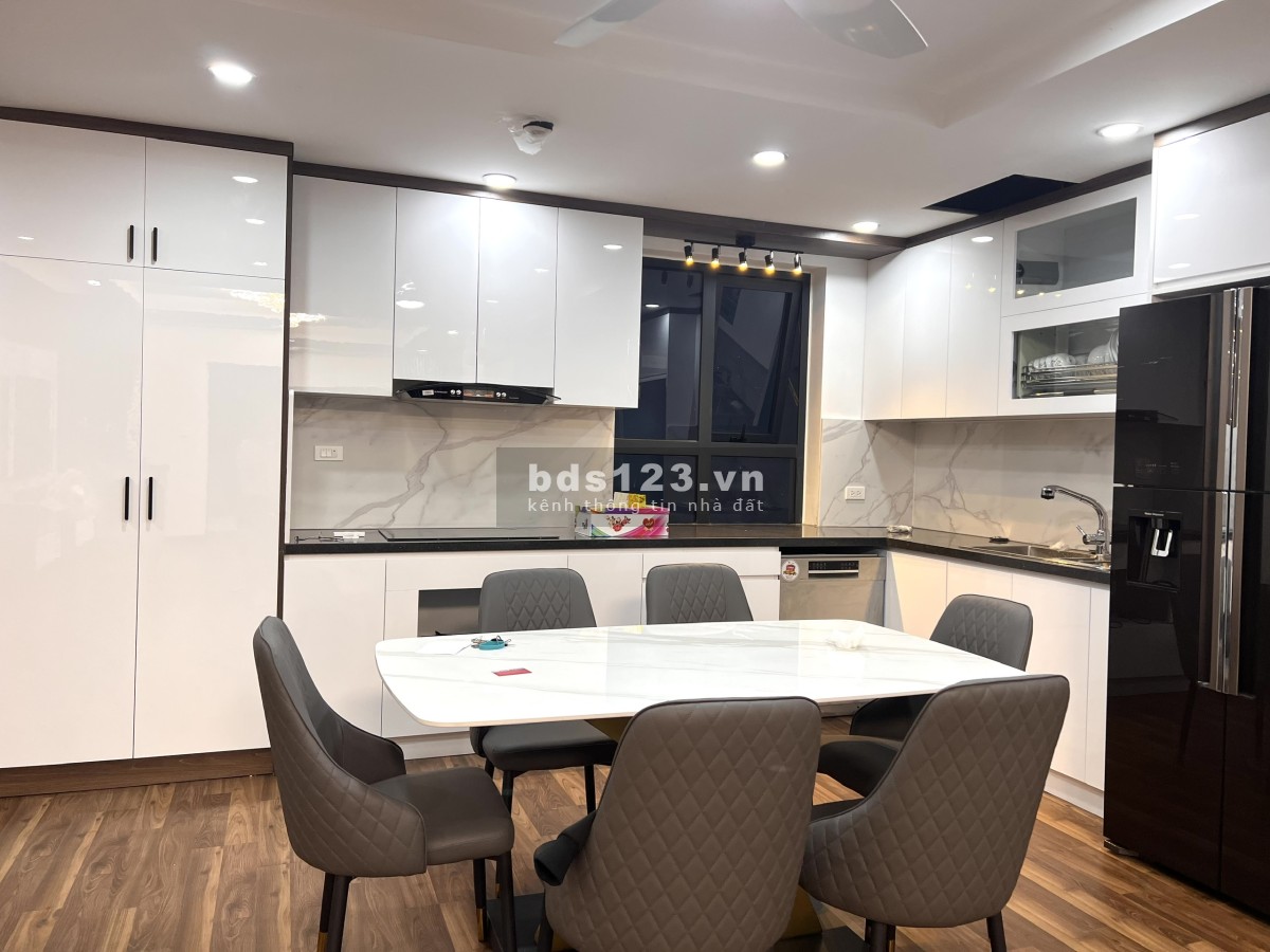 Chủ nhà nợ bóng bán căn 3 ngủ, 135m2, nhà mới tinh, giá khỏi bàn