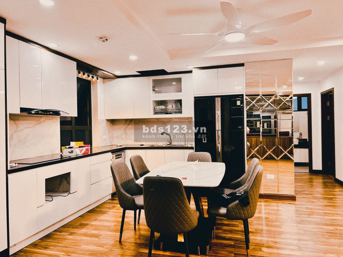 Chủ nhà nợ bóng bán căn 3 ngủ, 135m2, nhà mới tinh, giá khỏi bàn