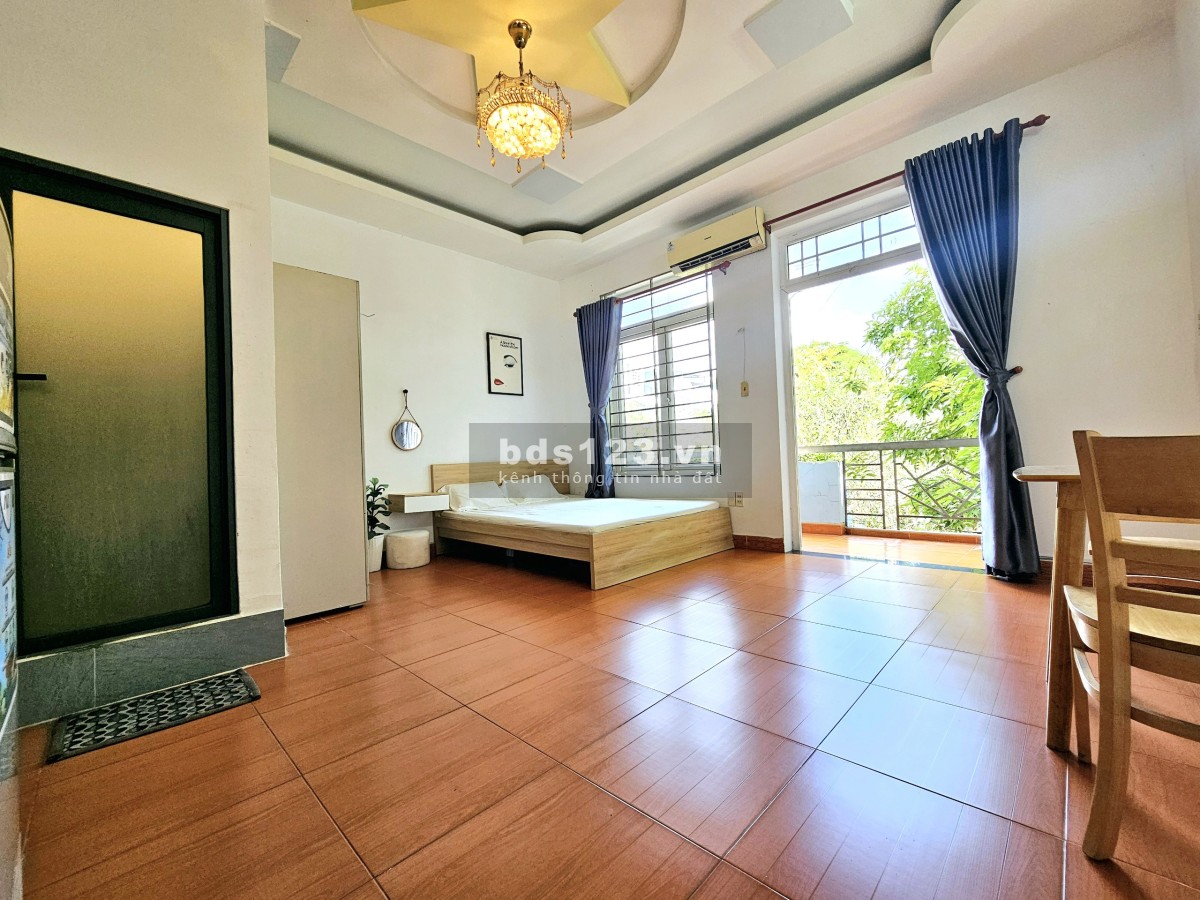 Đang Trống 116/18 Bình Lợi, Bình Thạnh studio ban công.