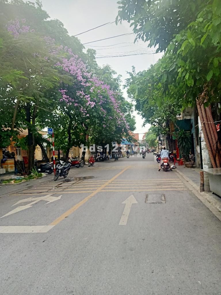 Bán Đất Thượng Thanh, Long Biên, DT 45m2, MT4m oto vào đất