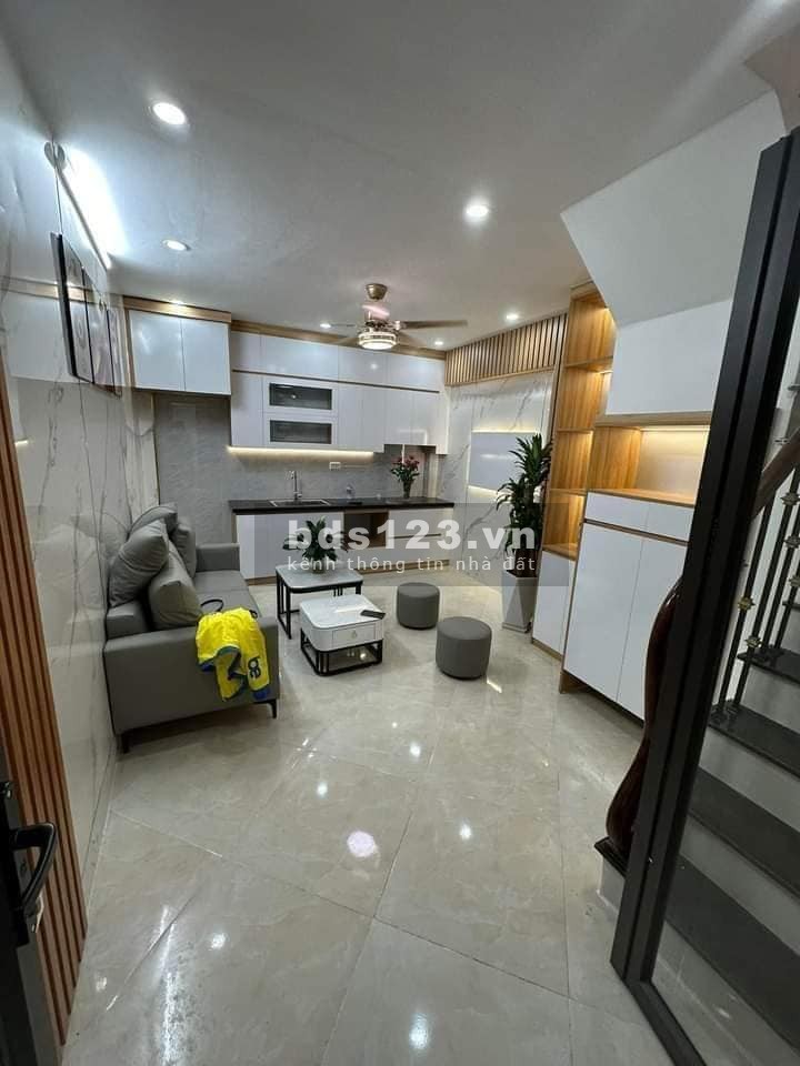 Bán Nhà Gần Đường Ô TÔ Hồng Mai, Hai Bà Trưng 40m, 4 tầng, mt 4m, giá 4,2 tỷ.