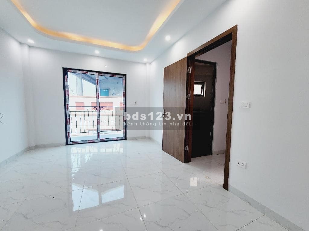 NHÀ MỚI KINH COONG - Ô TÔ ĐỖ CỬA - LÔ GÓC THOÁNG - GẦN ĐƯỜNG 3.5