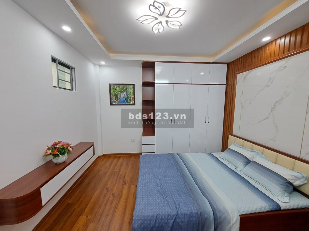 Bán Nhà Gần Đường Ô TÔ Hồng Mai, Hai Bà Trưng 40m, 4 tầng, mt 4m, giá 4,2 tỷ.
