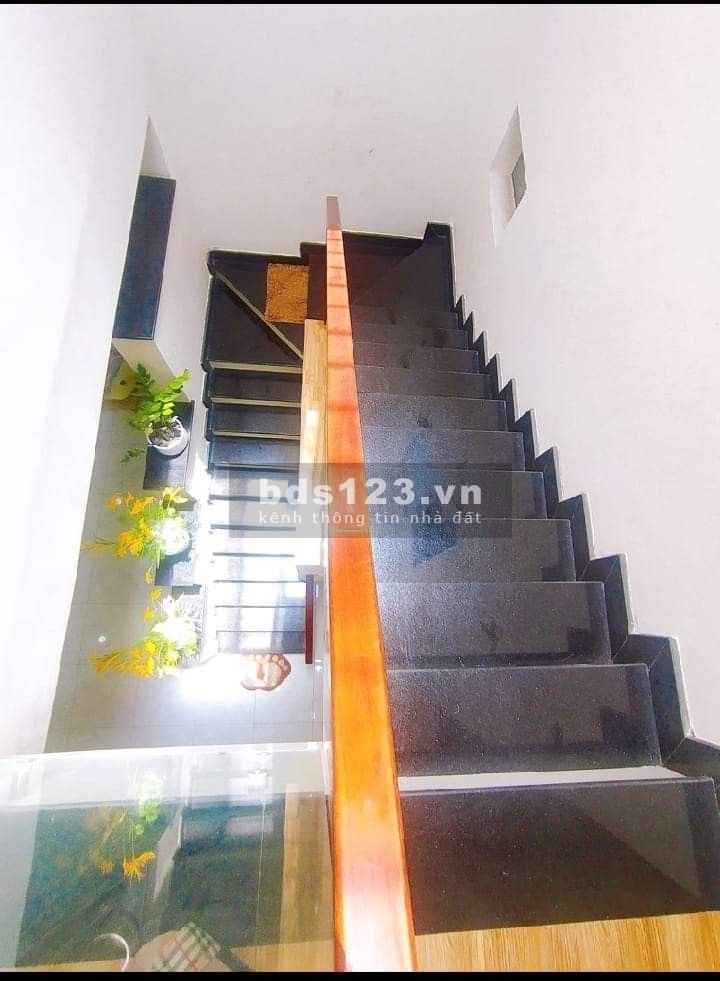 Bán nhà: Kế Quốc lộ 1k,Linh Xuân, Thủ Đức, Hẻm xe hơi, 100m2, chỉ 5.38 tỷ