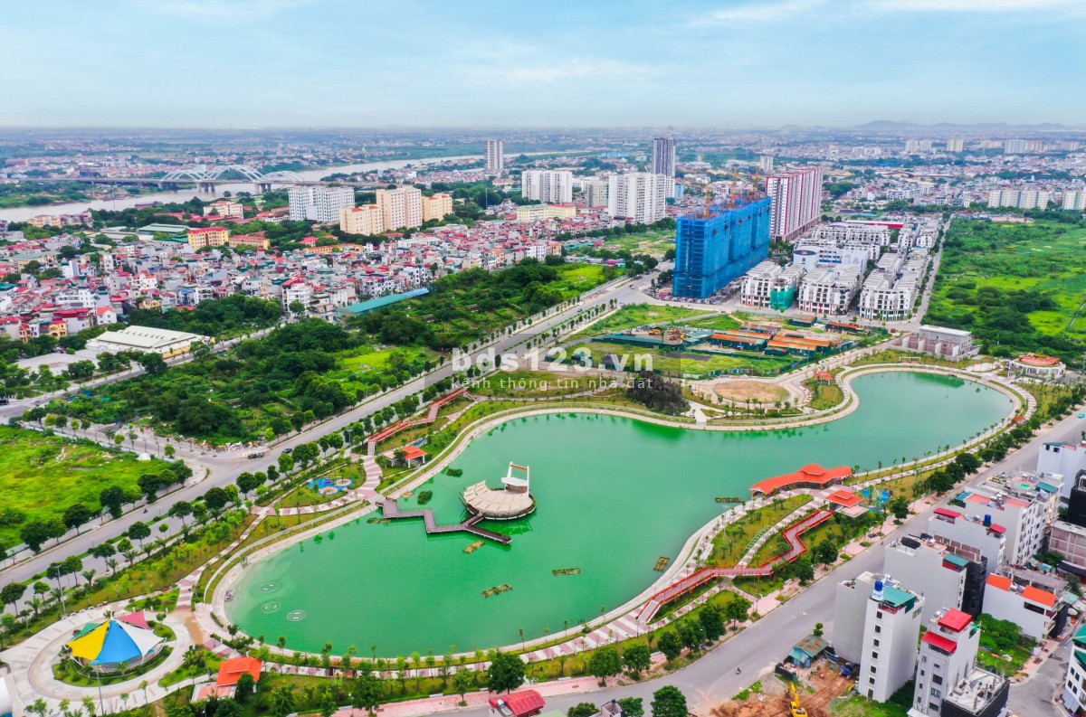 Căn 77m, ban công Đông Nam, view hồ điều hòa, tầng cao đẹp giá 4,7 tỷ.