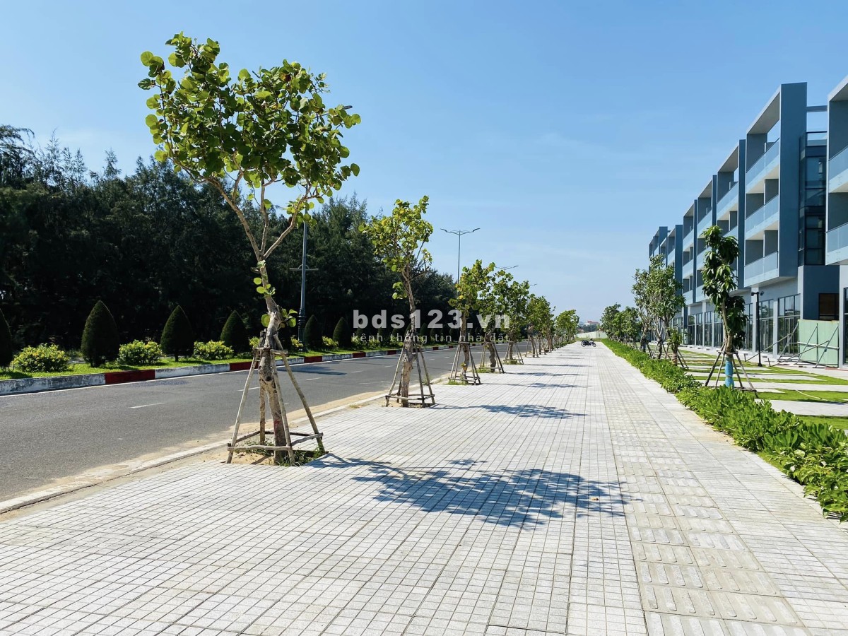 Sang nhượng ShopHouse biển mặt Độc Lập tại L'aurora Phú Yên.