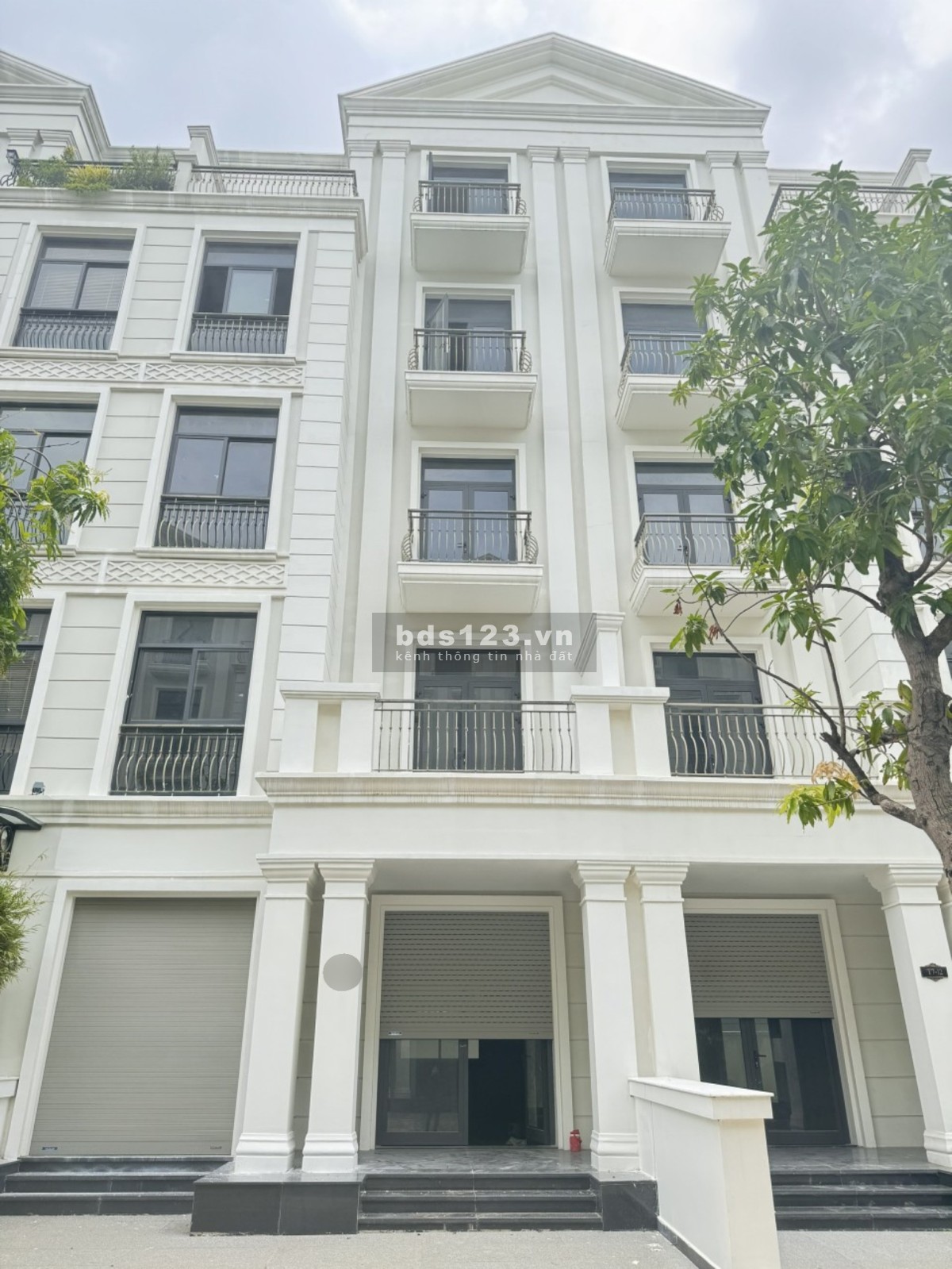 Bán nhà phố 126m2 - Glory - giá bán top 1 toàn khu Vinhomes Grand Park Tháng 10/2024