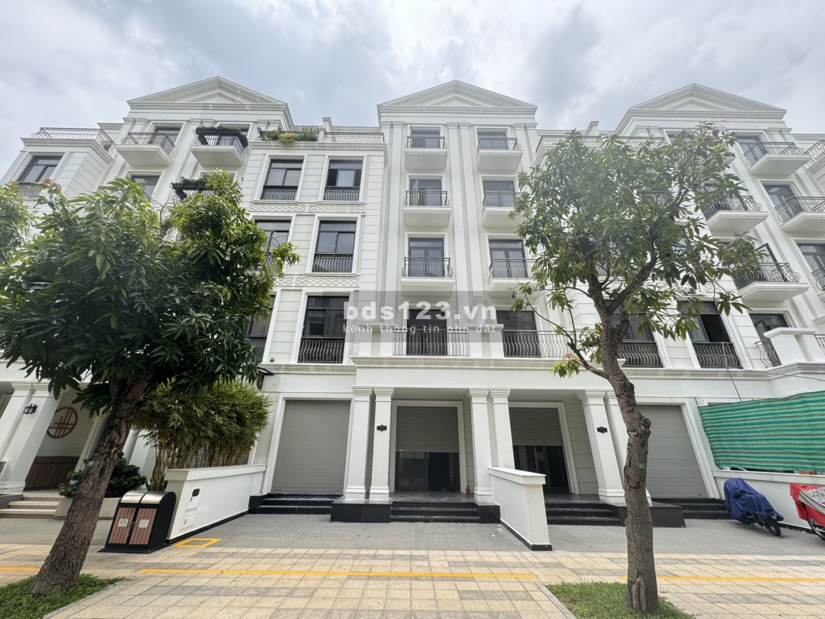 Bán nhà phố 84m2 - Glory - giá bán top 1 toàn khu Vinhomes Grand Park tháng 10/2024