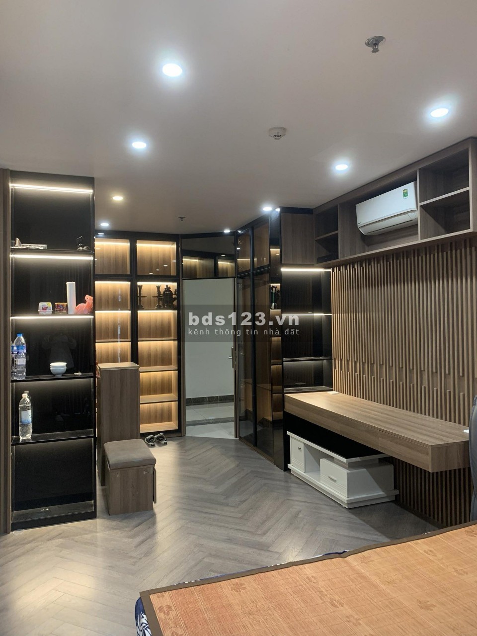 Bán 2N1WC 2,950 bao thuế phí. Sẵn sổ giao dịch có hỗ trợ vay ngân hàng