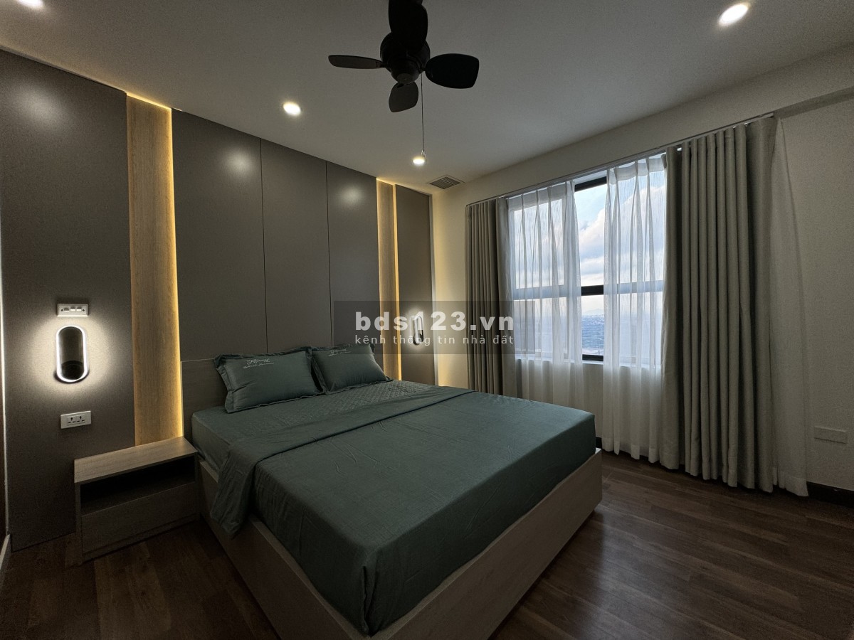 Cắt lỗ 3 ngủ 135m tòa D, giá rẻ hơn thị trường 300 triệu. Hỗ trợ vay