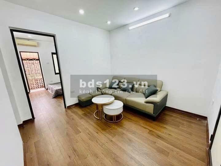 Bán Nhà Gần Đường Tôn Đức Thắng, Đống Đa 55m, giá 2.28 tỷ.