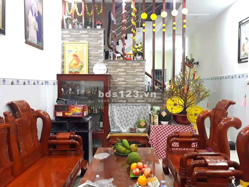 Nhà Đẹp Hẻm Xe hơi dài khủng 20m2 Hồ Văn Long Quận Bình Tân - 5,7 tỷ5,70 tỷ
