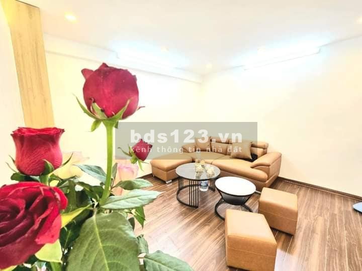 Bán Nhà Nguyễn Hiền, Bách Khoa, Hai Bà Trưng 60m, giá 2.55 tỷ.