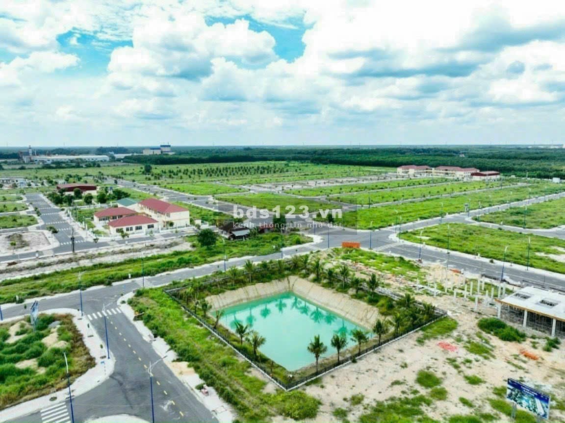 Cần Bán Đất Khu Hành Chính Bàu Bàng giá 650trieu/100m2