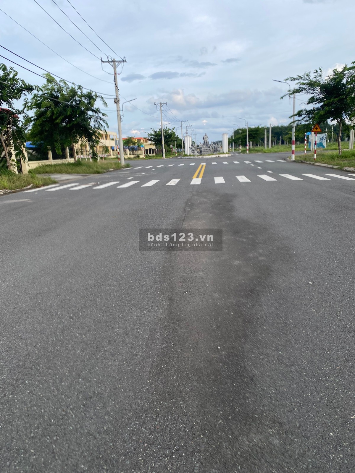 Cần Bán Đất Khu Hành Chính Bàu Bàng giá 650trieu/100m2