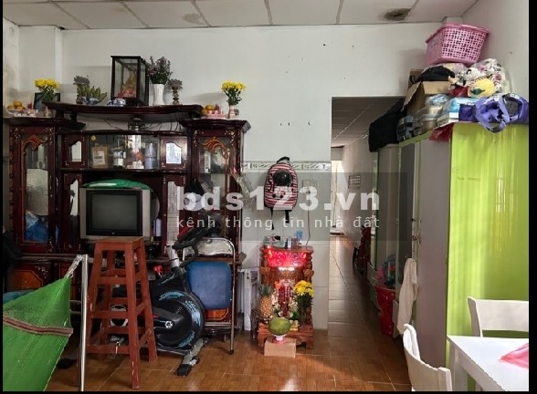 BÁN ĐẤT TẶNG NHÀ, Đường Linh Trung, Thủ Đức, Hẻm xe hơi, 117m2, chỉ 5.7 tỷ