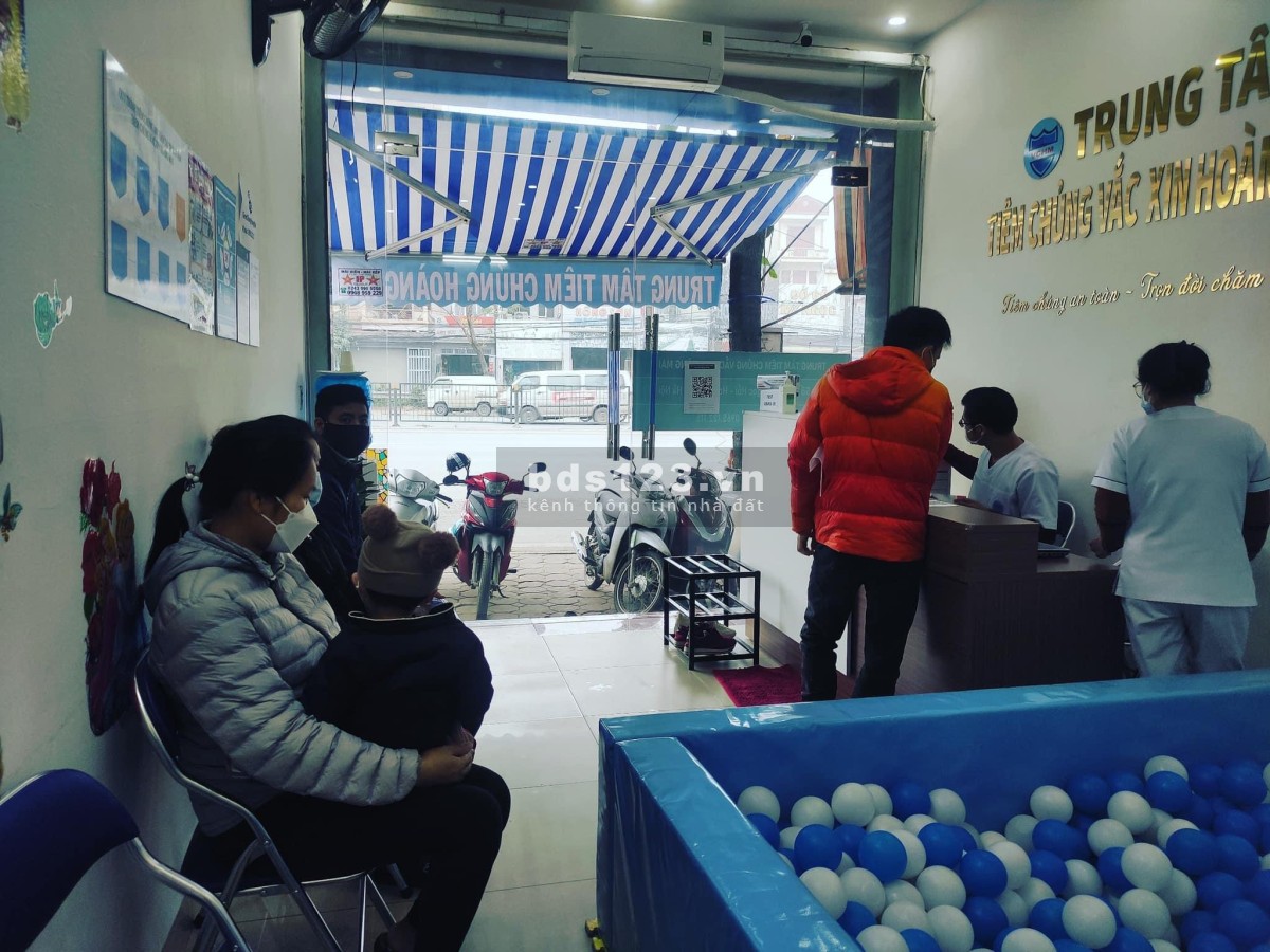 Chính chủ cho thuê nhà 3 tầng, 60m2, mặt đường ngọc hồi, phù hợp kinh doanh kết hợp nhà ở