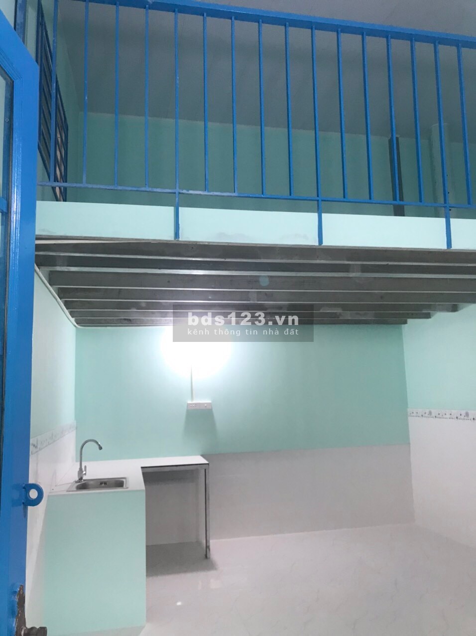 Cần cho thuê kho, xưởng diện tích 877 m2