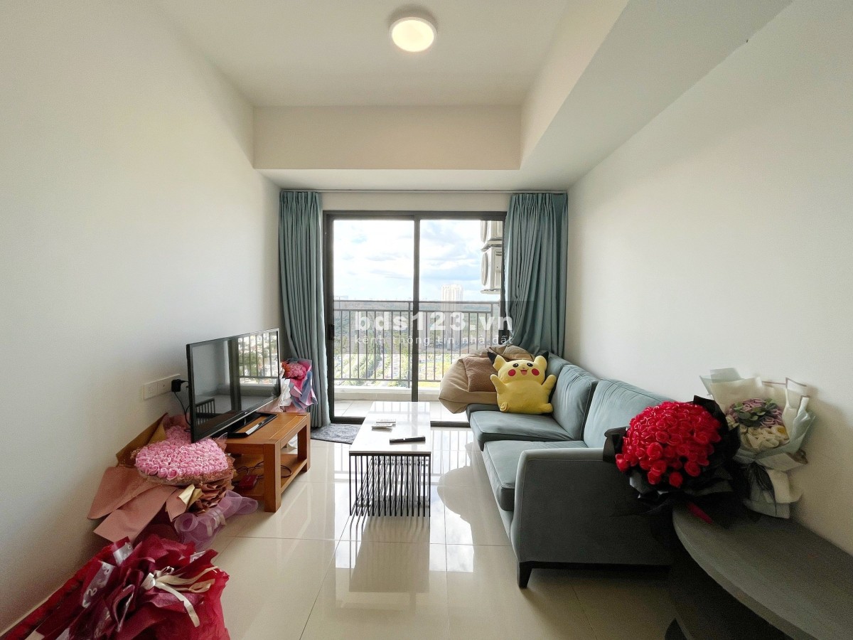 Chuyển nhượng căn hộ 1pn The Sun Avenue 51m2 full nội thất giá 2,65 tỷ view tầng cao