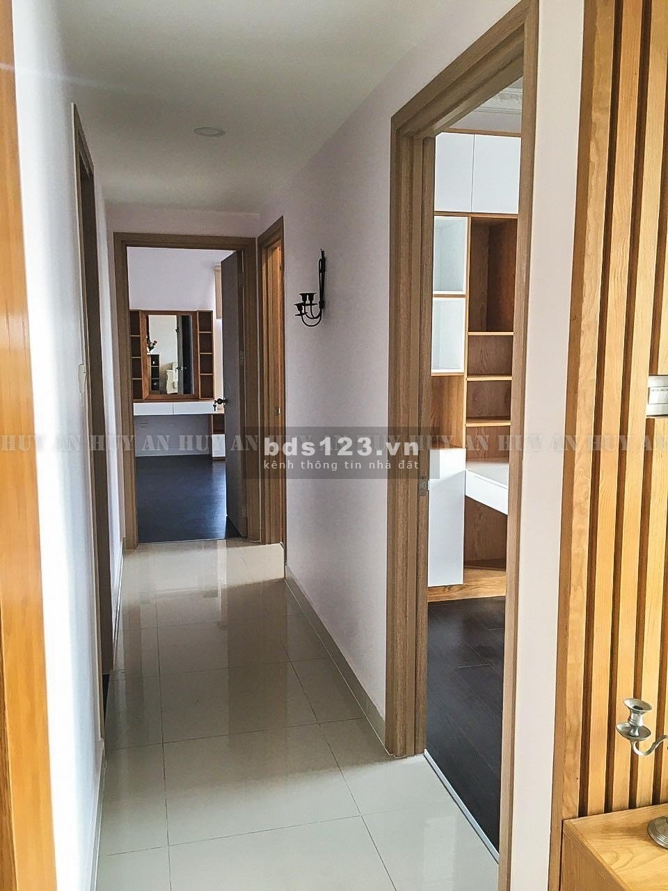 Bán căn 3 phòng ngủ The Sun Avenue full nội thất 109m2 giá 6,5 tỷ