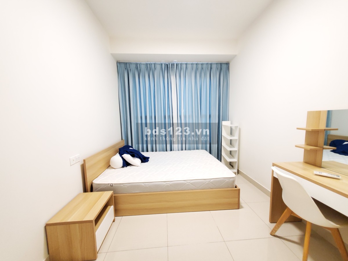 Chuyển nhượng căn hộ 1pn The Sun Avenue 51m2 full nội thất giá 2,65 tỷ view tầng cao