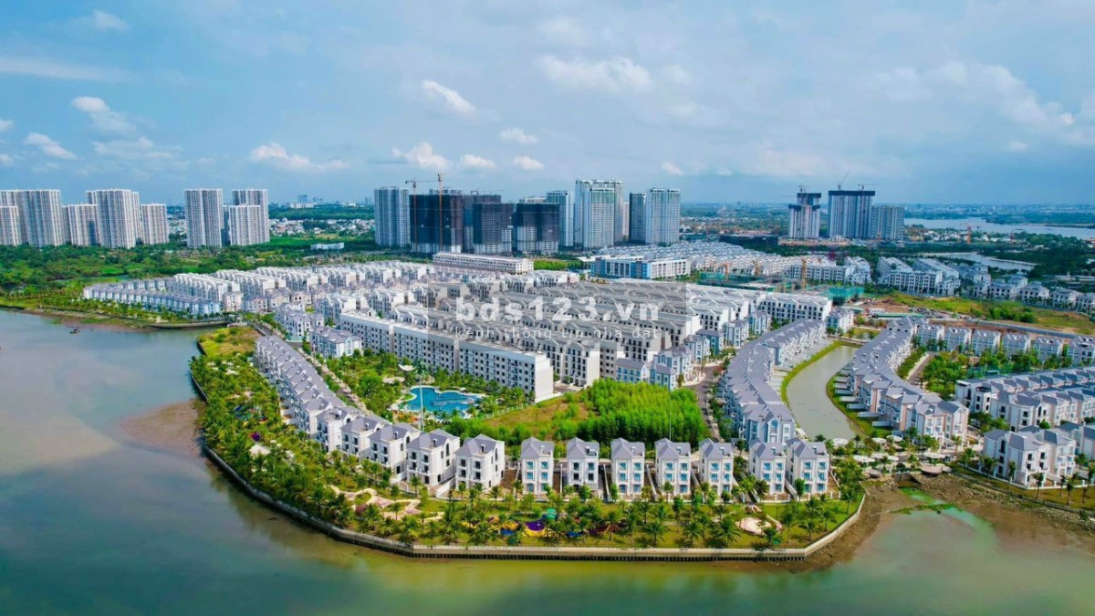Duy nhất 04 căn biệt thự độc bản mua trực tiếp CĐT mặt sông vip nhất Vinhomes Grand Park