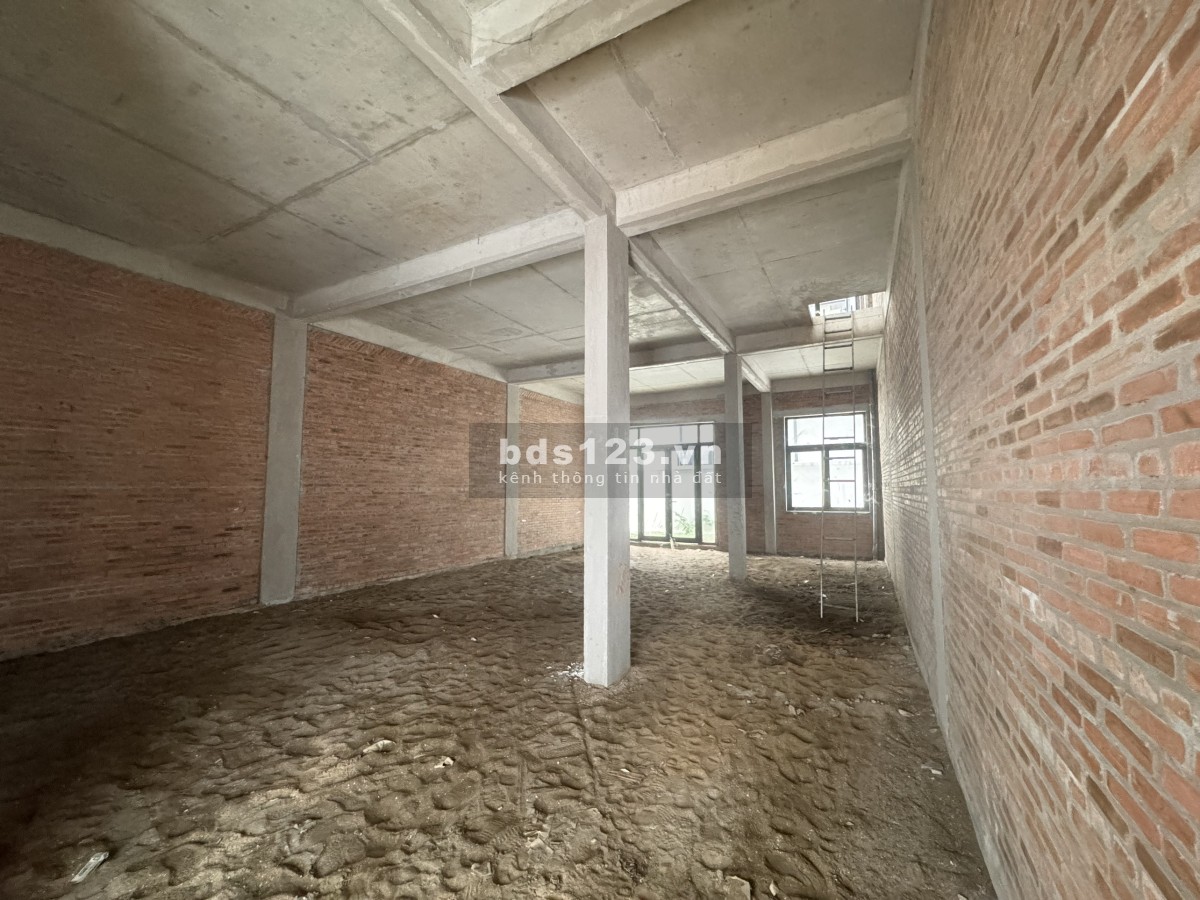 Bán nhà phố 126m2 - Manhattan - giá bán top 1 toàn khu Vinhomes Grand Park T10/2024