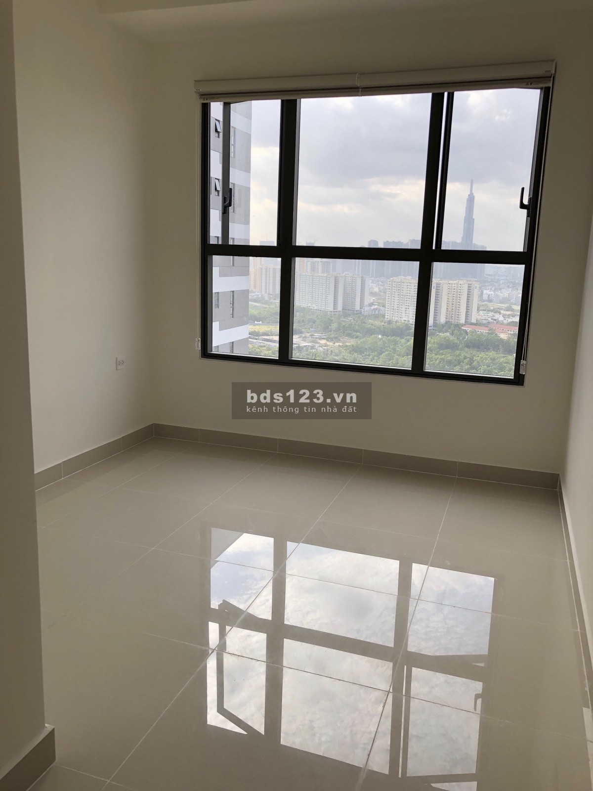 Cho thuê căn hộ 1 phòng ngủ The Sun Avenue nội thất cơ bản hàng hiếm ạ