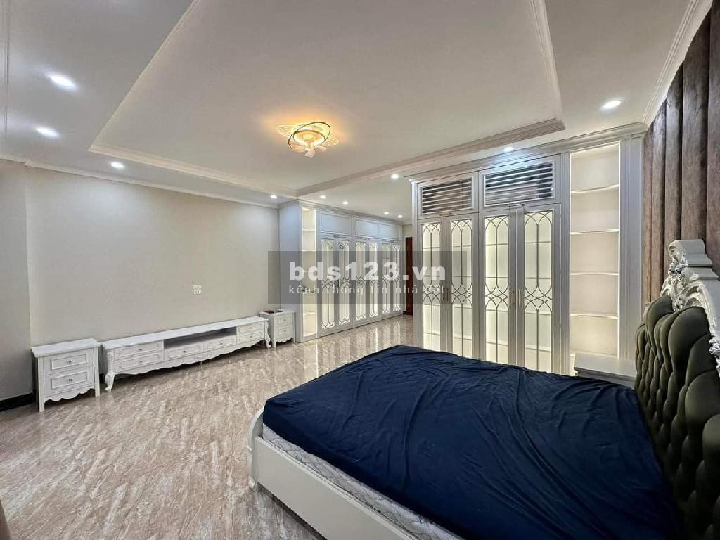 Bán nhà bồ đề 73 m 7 tầng thang máy mặt tiền 6,8 m g gara ô tô kinh doanh ngõ thông Bồ Đề Hồng Tiến