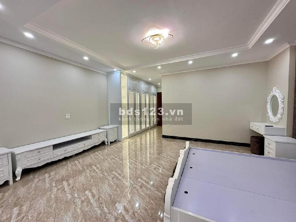 Bán nhà bồ đề 73 m 7 tầng thang máy mặt tiền 6,8 m g gara ô tô kinh doanh ngõ thông Bồ Đề Hồng Tiến
