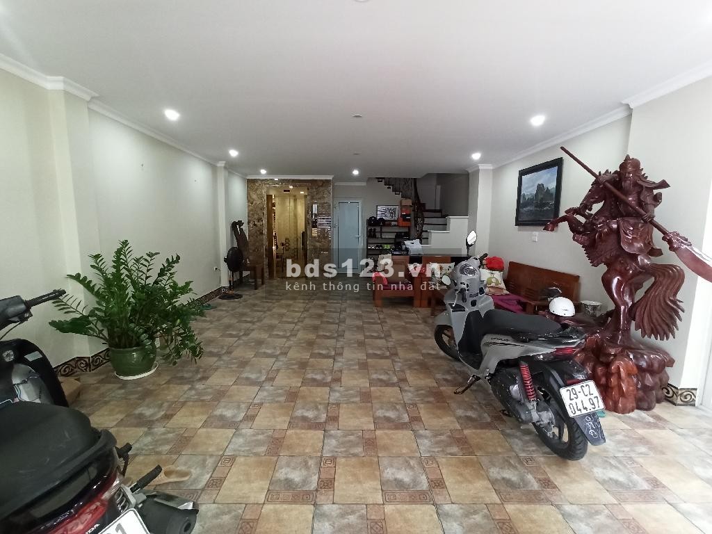 Bán nhà bồ đề 73 m 7 tầng thang máy mặt tiền 6,8 m g gara ô tô kinh doanh ngõ thông Bồ Đề Hồng Tiến
