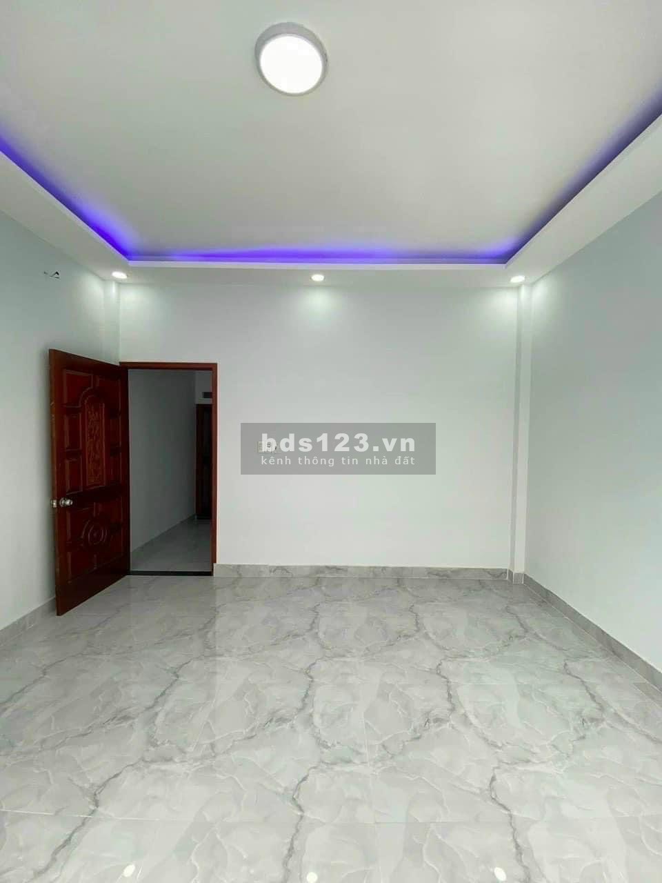 Nhà Hiệp Thành 17 P.Hiệp Thành Q12 giá 1tỷ850tr DT 45.6m2. Sổ sẵn hoàn công đầy đủ. Cho thuê 10triệu