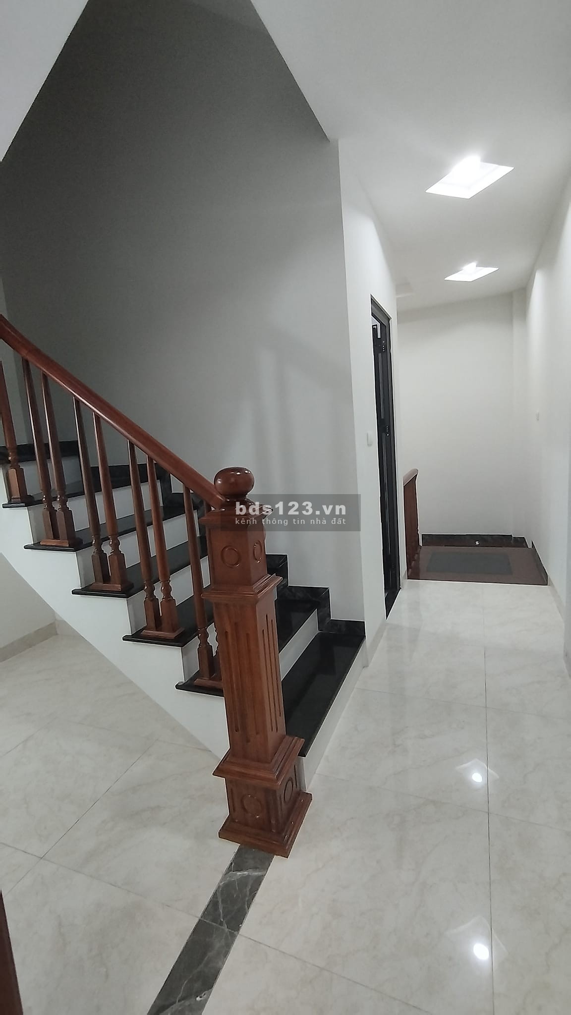 Bán nhà 6 tầng Phú Diễn Bắc Từ Liêm 43m2 MT 3.7m 6.9 tỷ nhà mới ngõ oto an sinh bạt ngàn