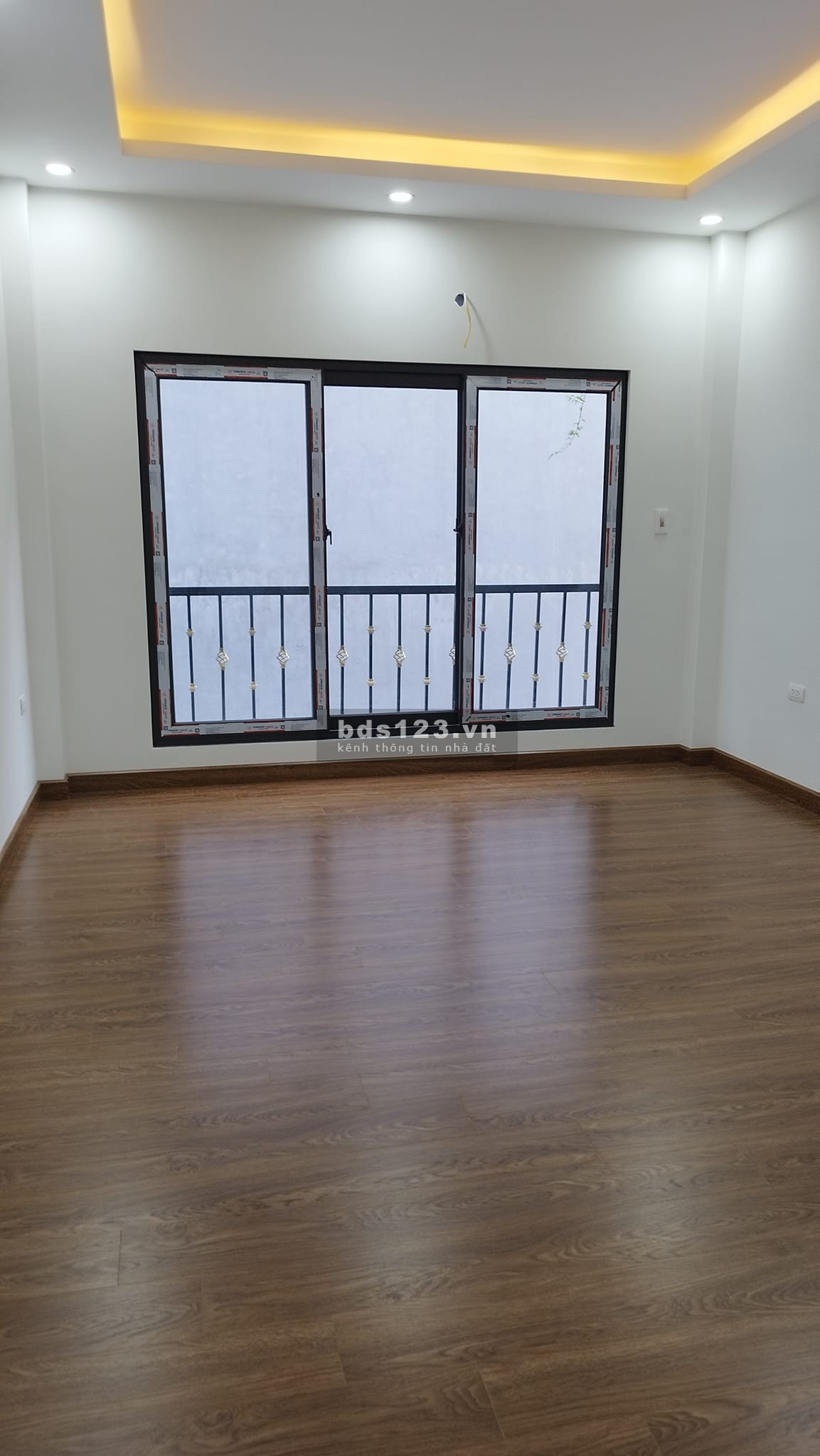 Bán nhà 6 tầng Phú Diễn Bắc Từ Liêm 43m2 MT 3.7m 6.9 tỷ nhà mới ngõ oto an sinh bạt ngàn