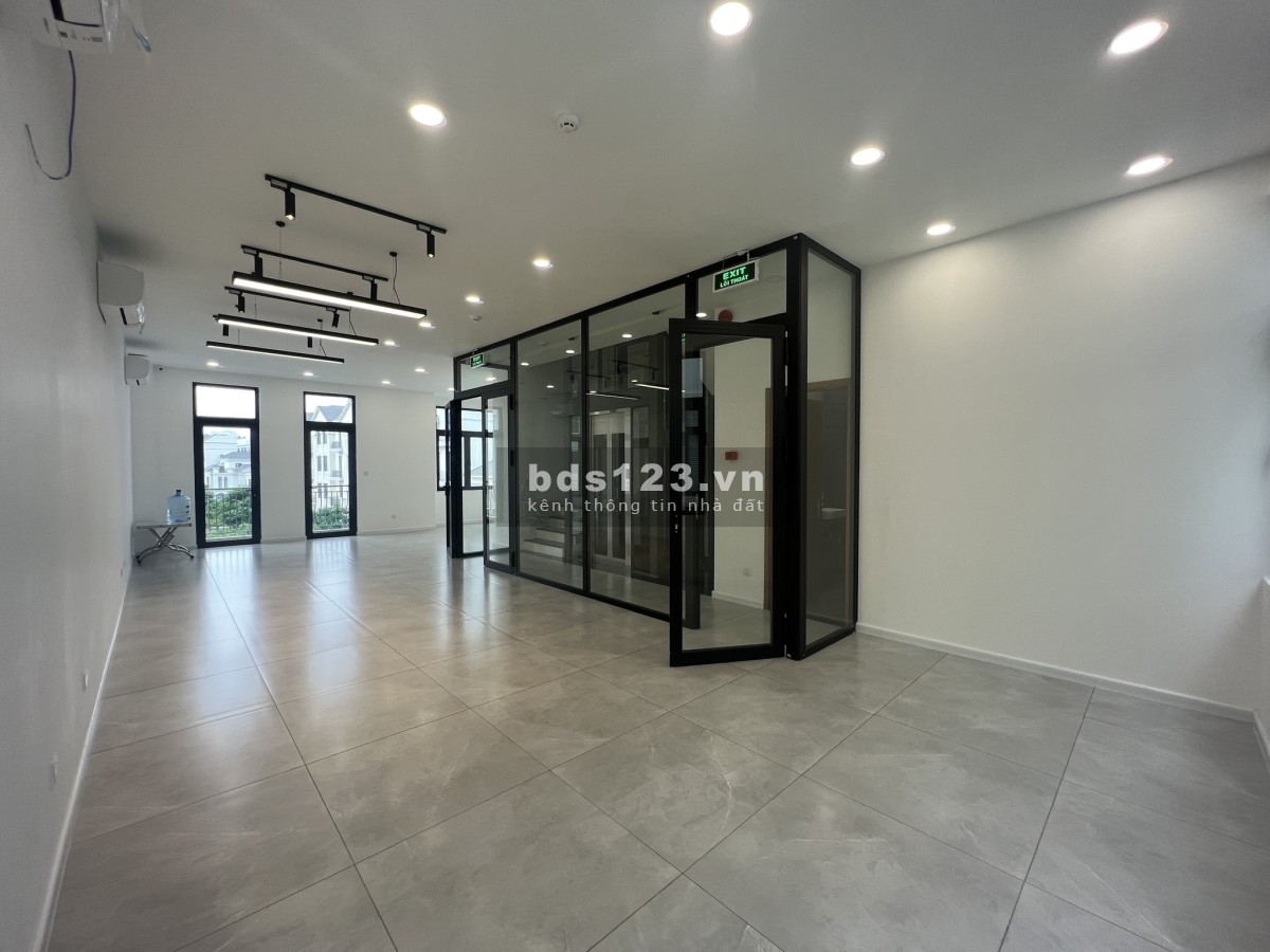 TẦNG VĂN PHÒNG CHO THUÊ THIẾT KẾ SIÊU ĐẸP - 0903257578