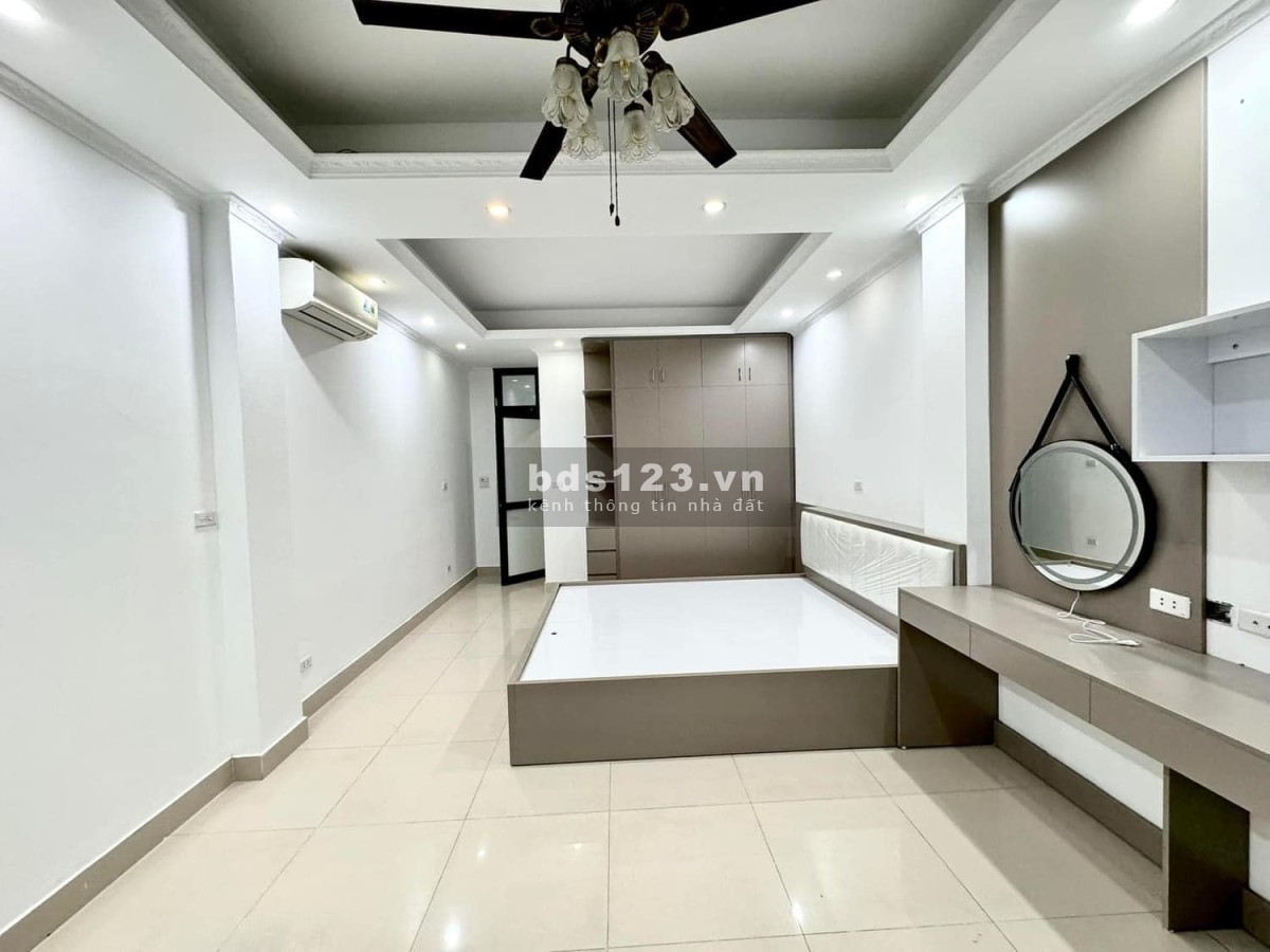 Bán Nhà Siêu Đẹp Tại Phú Đô, Ô chờ thang máy, ngõ đẹp 30m ra phố