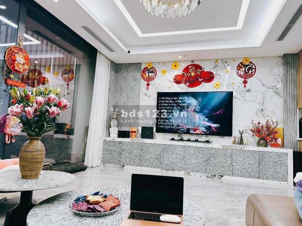Bán Gấp Nhà Kinh Doanh CCMN ở Hồ Đức Diễn
