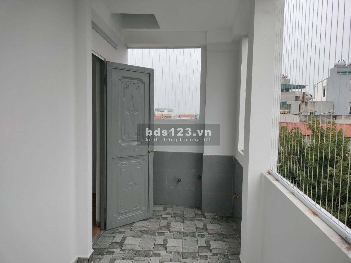 CHO THUÊ NHÀ MỚI 5 TẦNG GẦN NGÃ 3 NHỔN