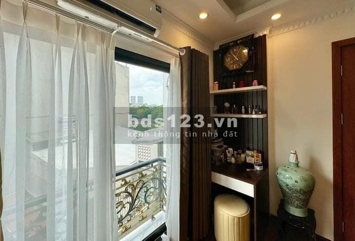 Bán Nhà Gần Đường Ô TÔ Bạch Mai, Hai Bà Trưng 32m, 5 tầng, mt 3.5m, giá 6.95 tỷ.