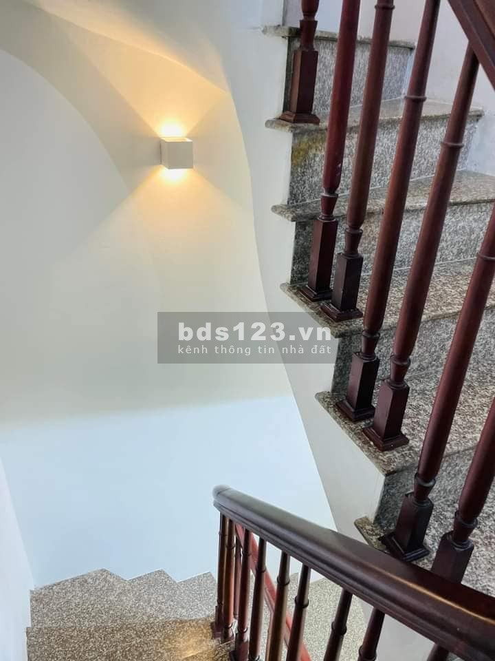 Bán Nhà Phố Khâm Thiên, Đống Đa 26m, 4 tầng, mt 3.3m, giá 5.25 tỷ.