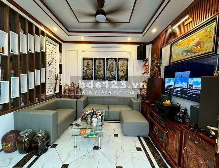 Bán Nhà Gần Đường Ô TÔ Bạch Mai, Hai Bà Trưng 32m, 5 tầng, mt 3.5m, giá 6.95 tỷ.