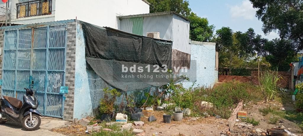 Bán nhà 125m2 gần Vinhome, Nguyễn Văn Tăng, Long Thạnh Mỹ, q9 giá 5 tỷ
